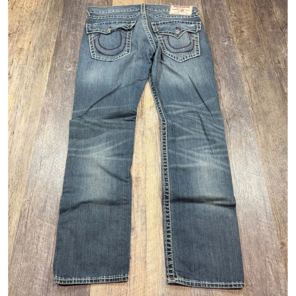 True Religion Slim Flap Pocket Big T Burgundy Stitch Jeans Mens 34x34 Blue Denim